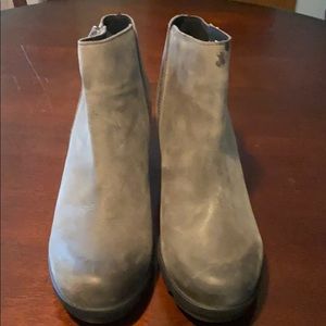 Sorel wedge booties size 9